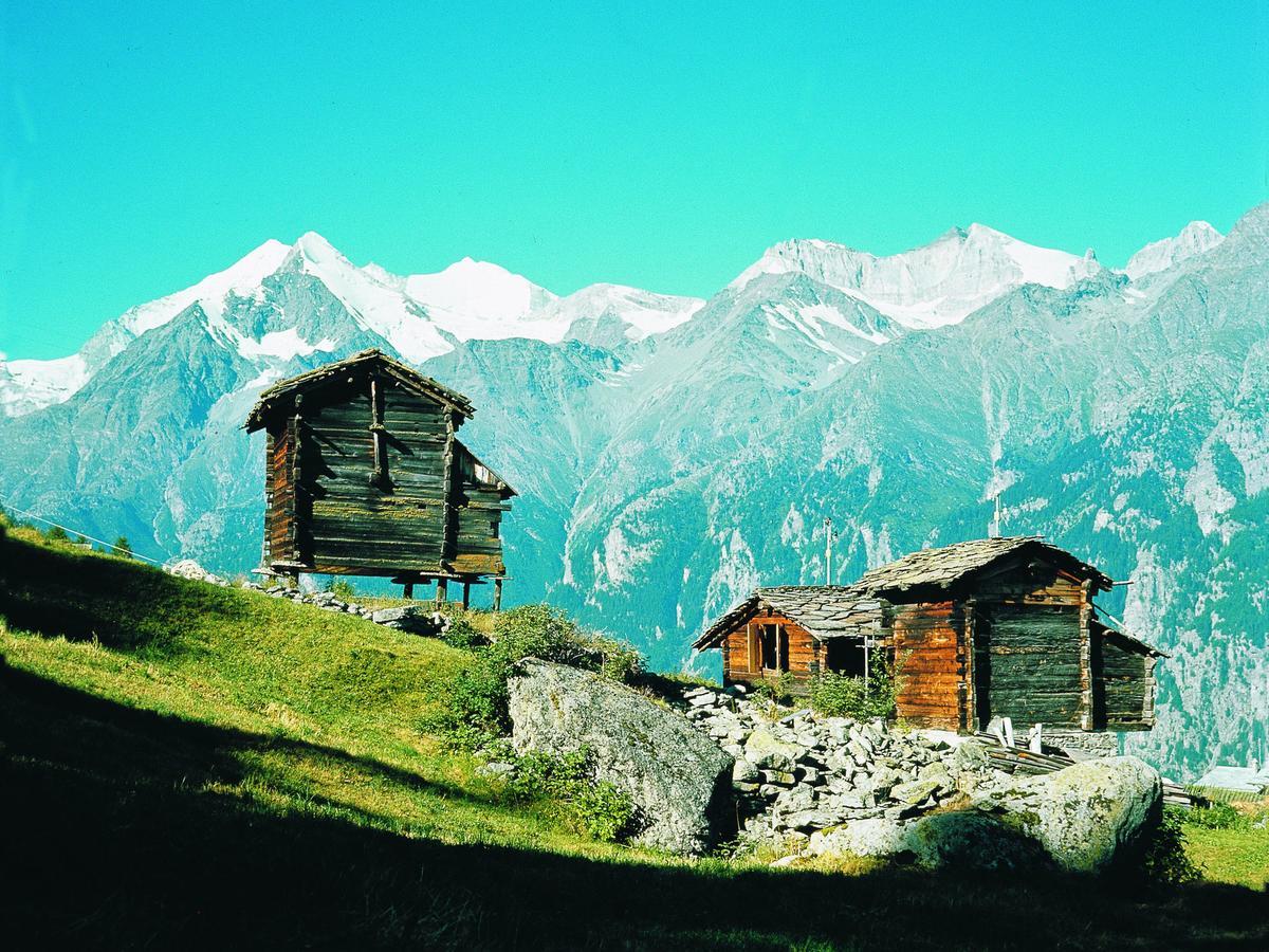 Mountain-View Chalet In Heremence With Terrace Exterior photo